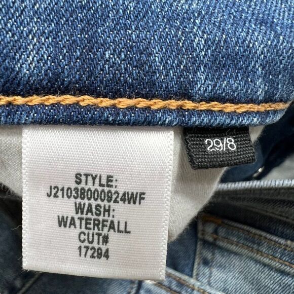 Veronica Beard Raw Hem Slight Flare Button Fly Waterfall Wash Jeans 29/8 - Picture 3 of 8